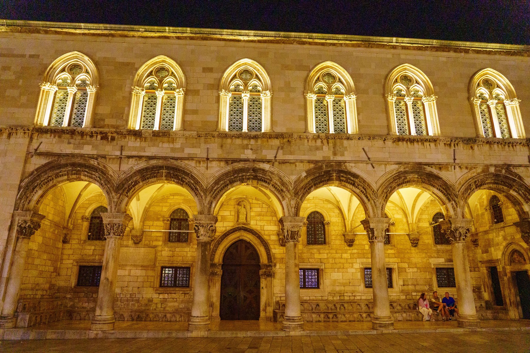 The Rector's Palace lit up at night
