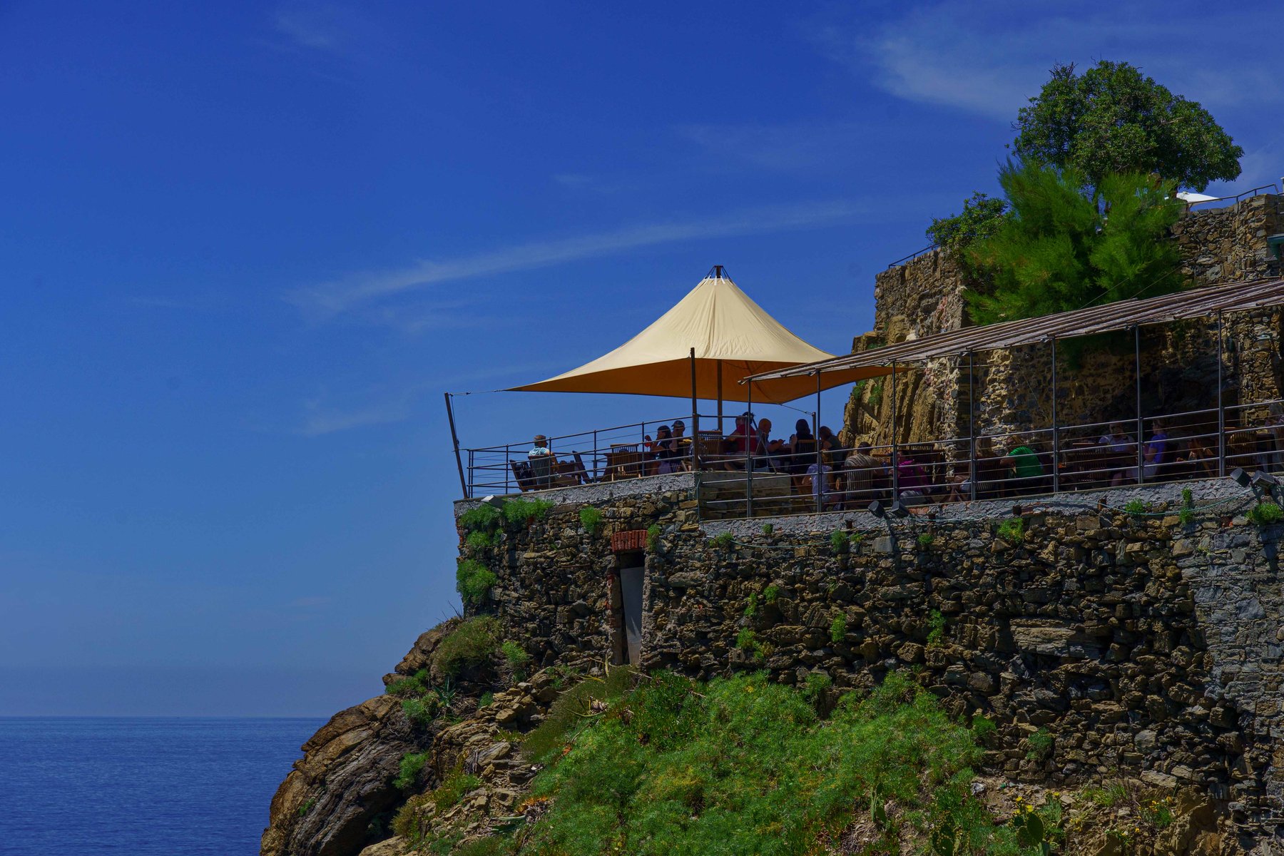 A terrace bar beside the castle in Vernazza