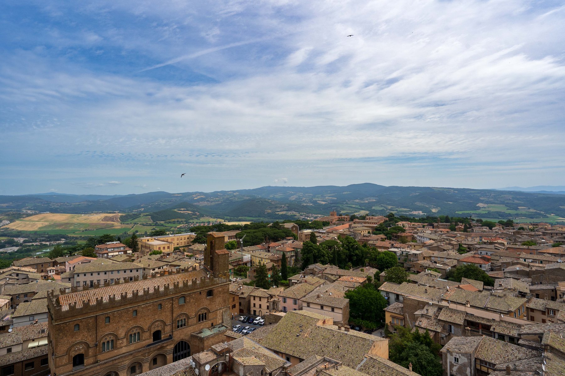 Orvieto's rooftops and the Palazzo del Popolo, with the Umbrian countryside beyond