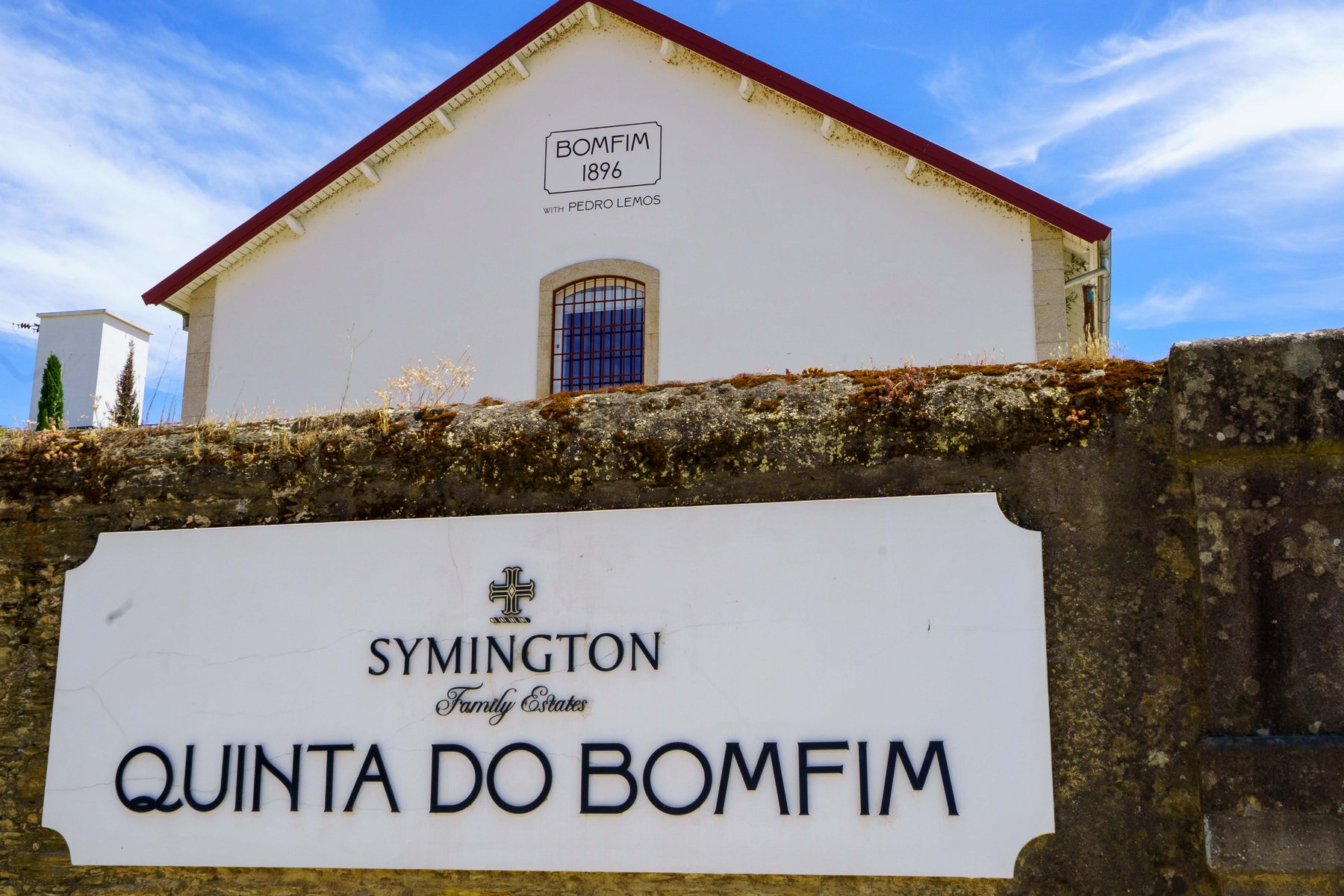 The Quinta do Bomfim entrance sign below the Symington Family Estates building